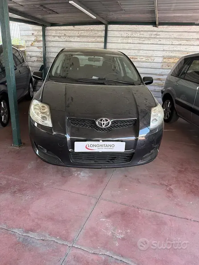 Usata Toyota Auris 90 CV (66 kW) 2007 Nero Utilitaria