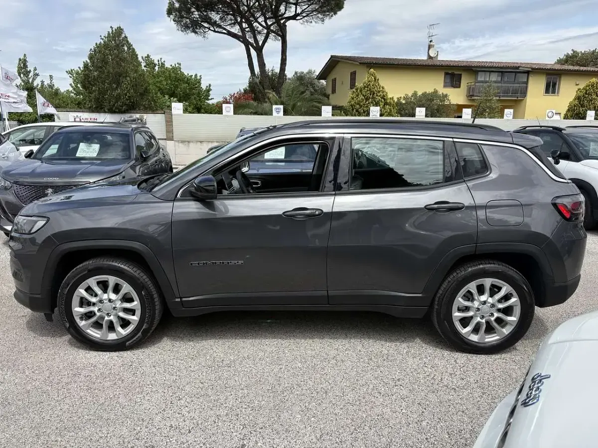 Usata Jeep Compass Longitude 131 CV (96 kW) 2022 Grigio SUV