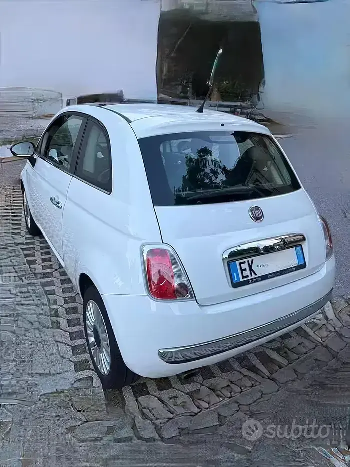 Usata Fiat 500 69 CV (50 kW) 2011 Bianco Utilitaria