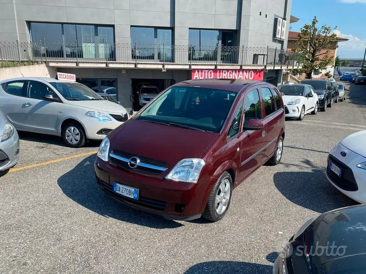 Usata Opel Meriva Cosmo 105 CV (77 kW) 2006 Monovolume