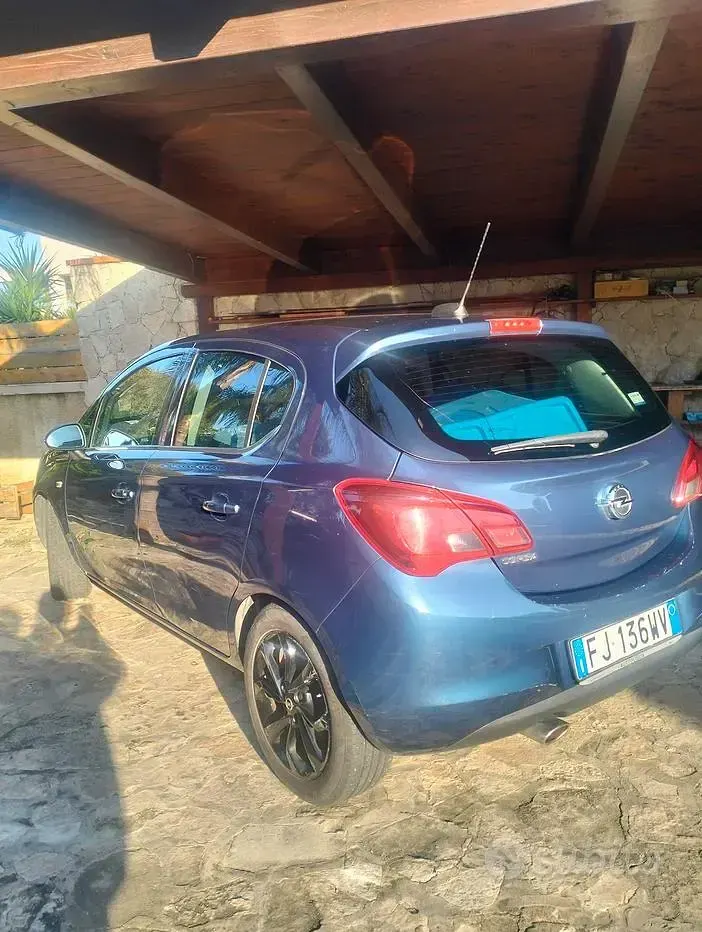 Usata Opel Corsa 69 CV (50 kW) 2017 Blu Utilitaria