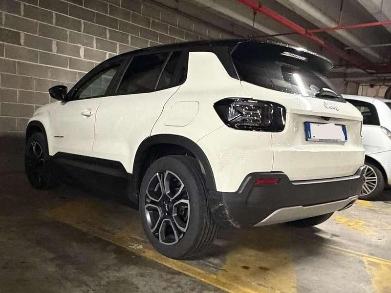 Usata Jeep Avenger Summit 101 CV (74 kW) 2025 Bianco SUV