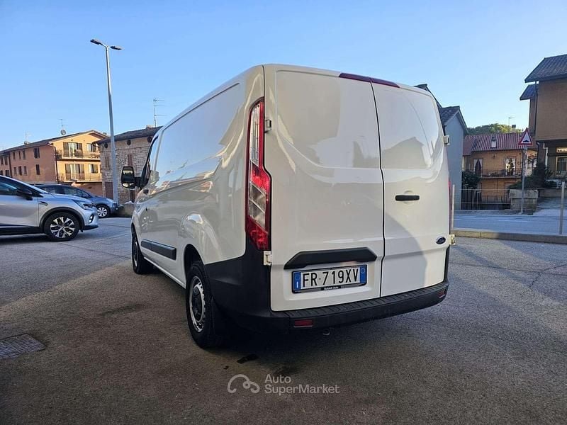 Usata Ford Transit Custom 105 CV (77 kW) 2018 Bianco pastello Berlina