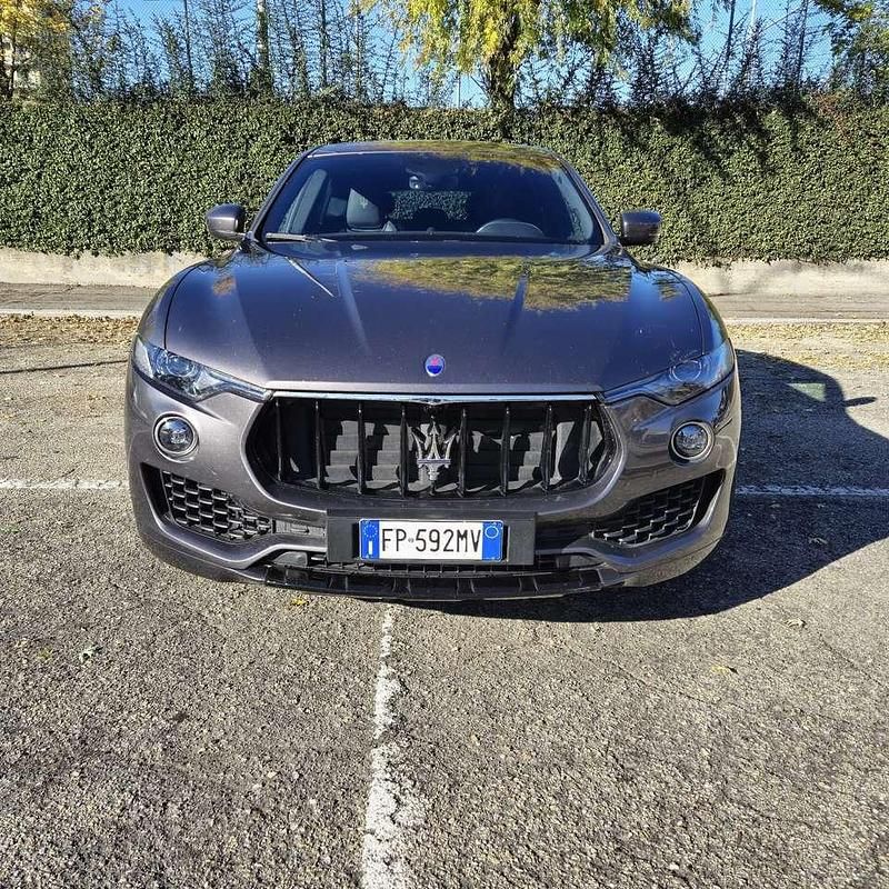 Usata Maserati Levante 430 CV (316 kW) 2018 Grigio SUV