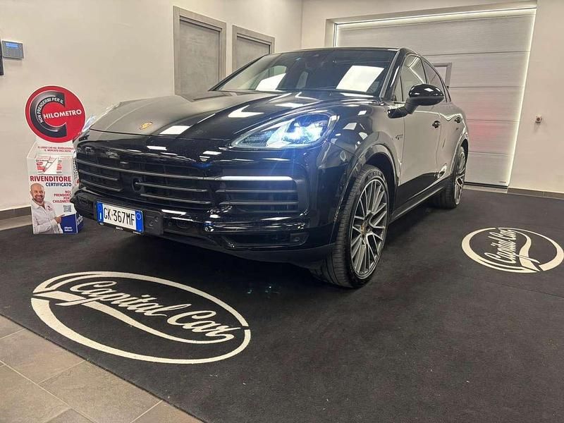 Usata Porsche Cayenne Coupe 340 CV (250 kW) 2023 Nero Coupé