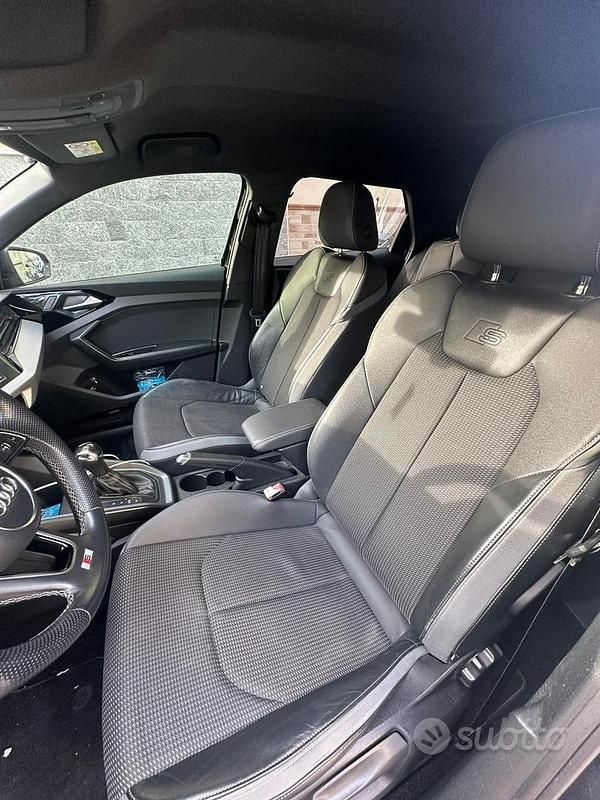 Usata Audi A1 116 CV (85 kW) 2019 Nero SUV