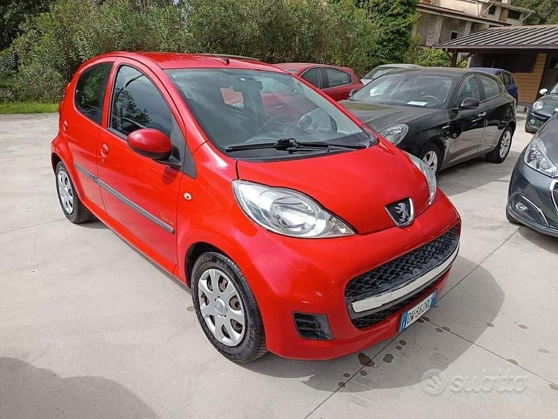 Usata Peugeot 107 68 CV (50 kW) 2009 Utilitaria