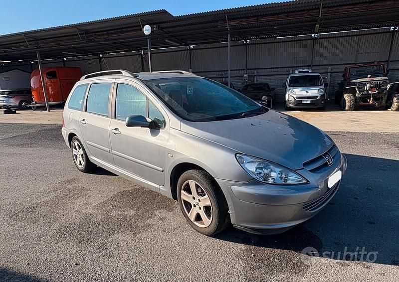 Usata Peugeot 307 108 CV (79 kW) 2005 Grigio Station wagon