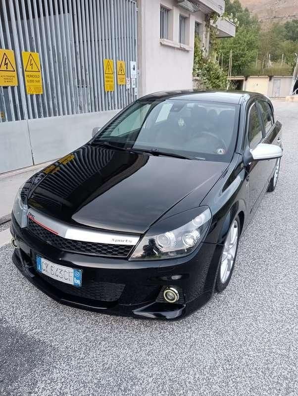 Usata Opel Astra Cosmo 101 CV (74 kW) 2004 Berlina