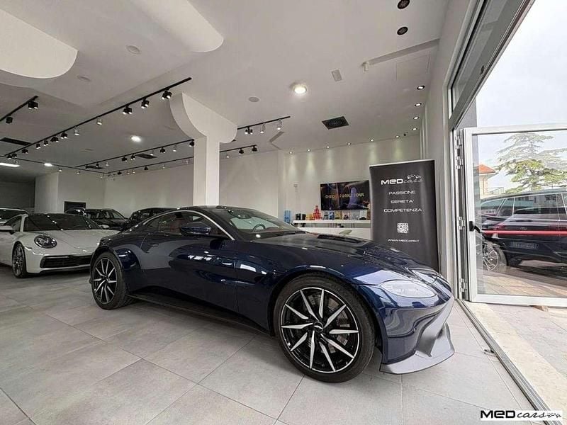 Usata Aston Martin V8 510 CV (375 kW) 2020 Blu Coupé