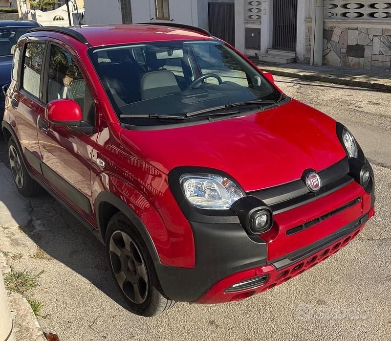 Usata Fiat Panda 70 CV (51 kW) 2024 Utilitaria