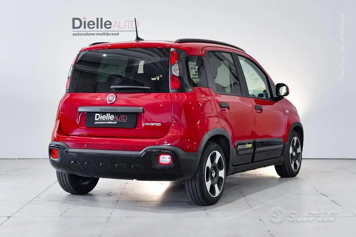 Usata Fiat Panda S 95 CV (69 kW) 2025 Rosso Utilitaria
