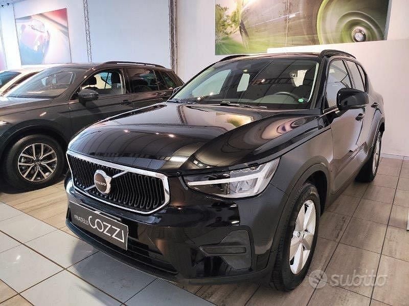 Usata Volvo XC40 129 CV (94 kW) 2022 Nero SUV