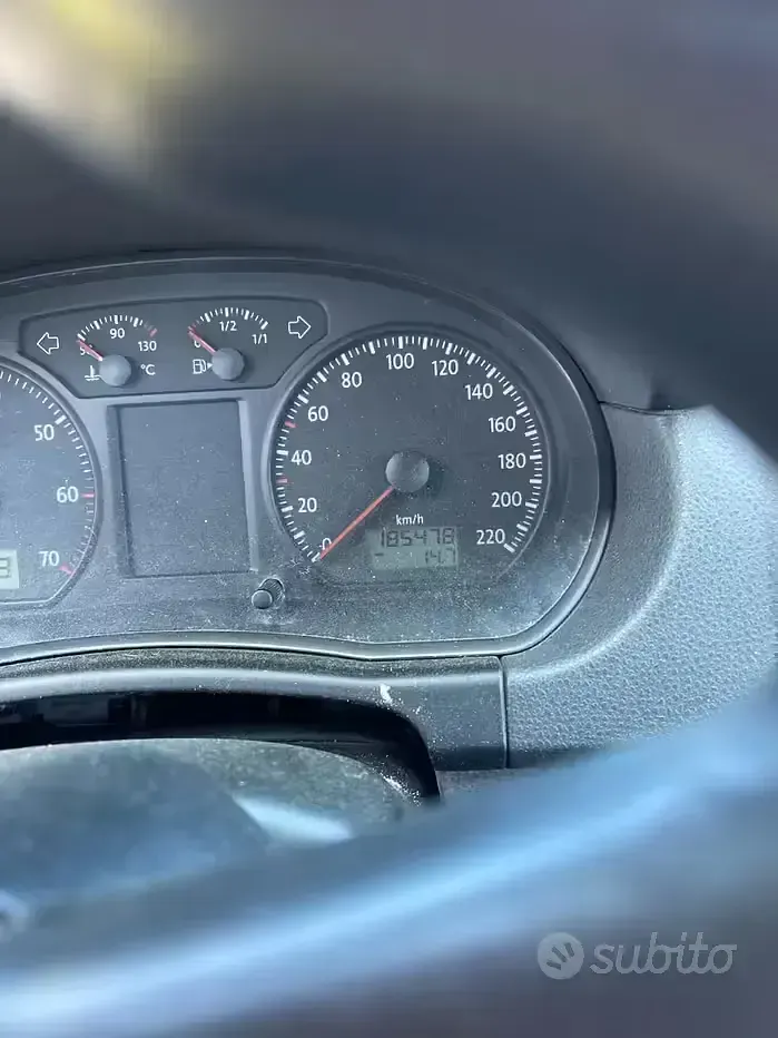 Usata VW Polo 75 CV (55 kW) 2006 Grigio Utilitaria