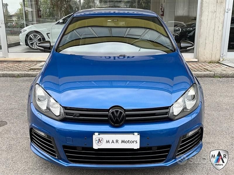 Usata VW Golf VI R 271 CV (199 kW) 2010 Blu/azzurro Utilitaria