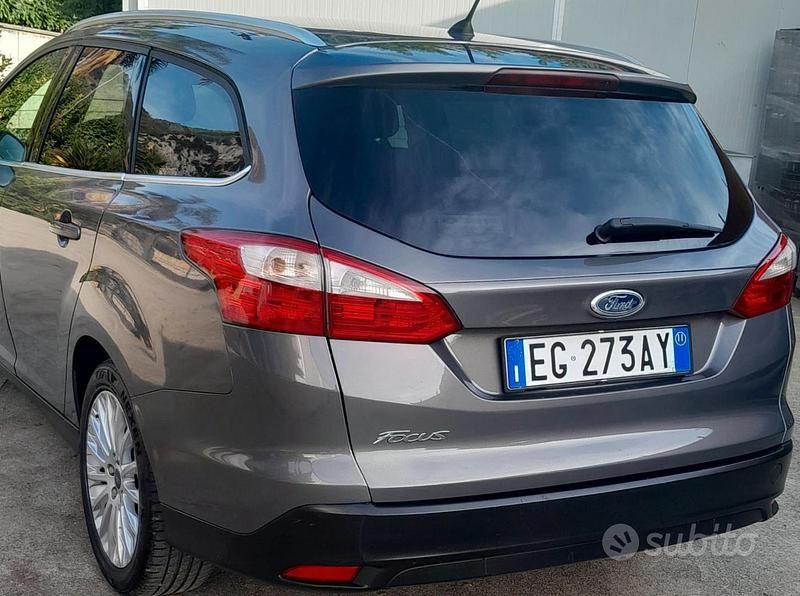 Usata Ford Focus 2012 Marrone Station wagon