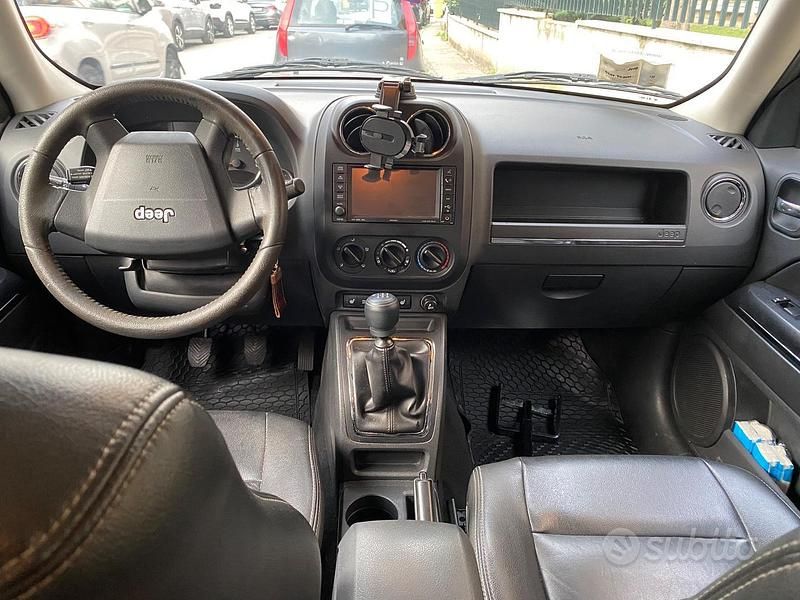 Usata Jeep Patriot 140 CV (102 kW) 2010 Nero SUV