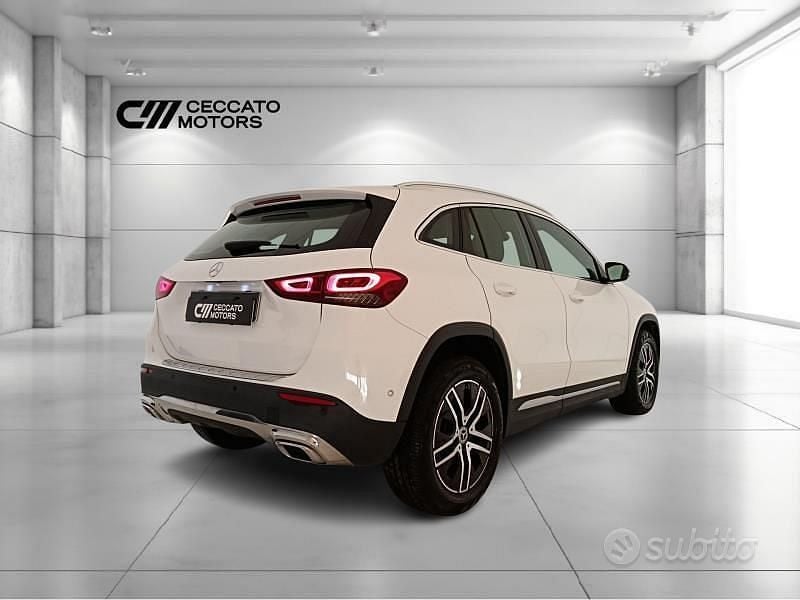 Usata Mercedes GLA180 116 CV (85 kW) 2023 Bianco SUV