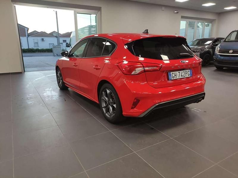 Usata Ford Focus ST-Line 120 CV (88 kW) 2021 Rosso Berlina