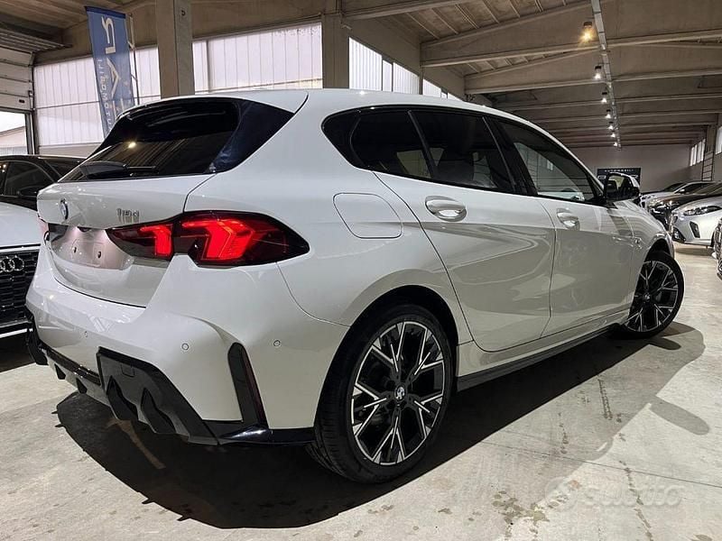 Usata BMW 118 M Sport 150 CV (110 kW) 2025 Bianco Utilitaria
