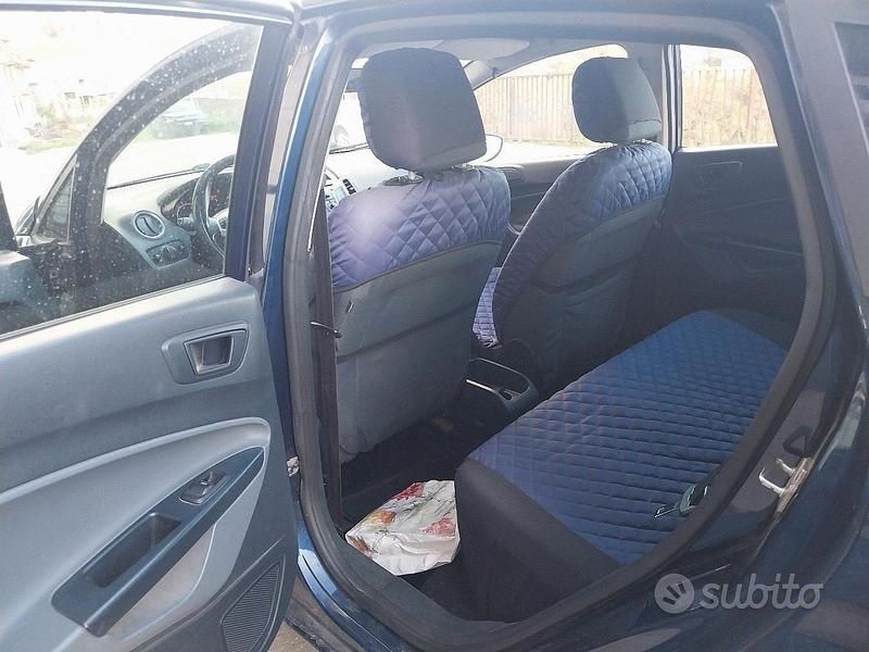Usata Ford Fiesta 2011 Blu Berlina