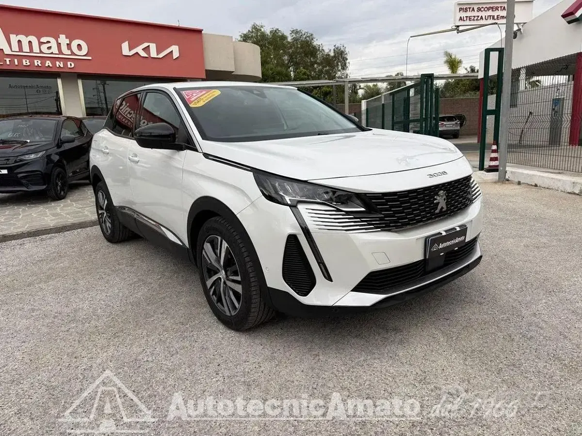 Gebraucht Peugeot 3008 Allure 131 PS (96 kW) 2022 Weiß SUV
