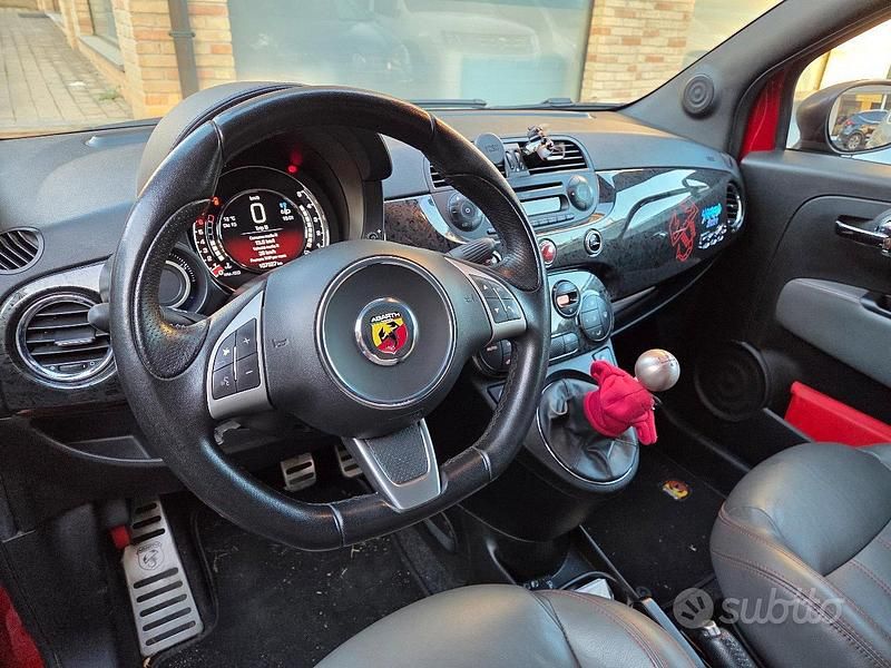 Usata Abarth 500C Custom 140 CV (102 kW) 2016 Rosso Cabrio