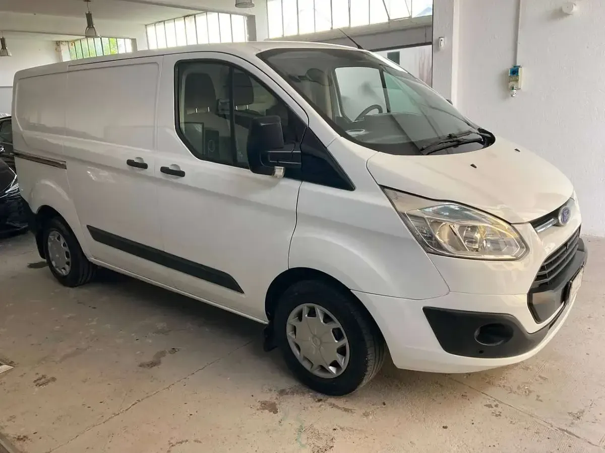 Usata Ford Transit Custom 155 CV (114 kW) 2015 Bianco Furgone