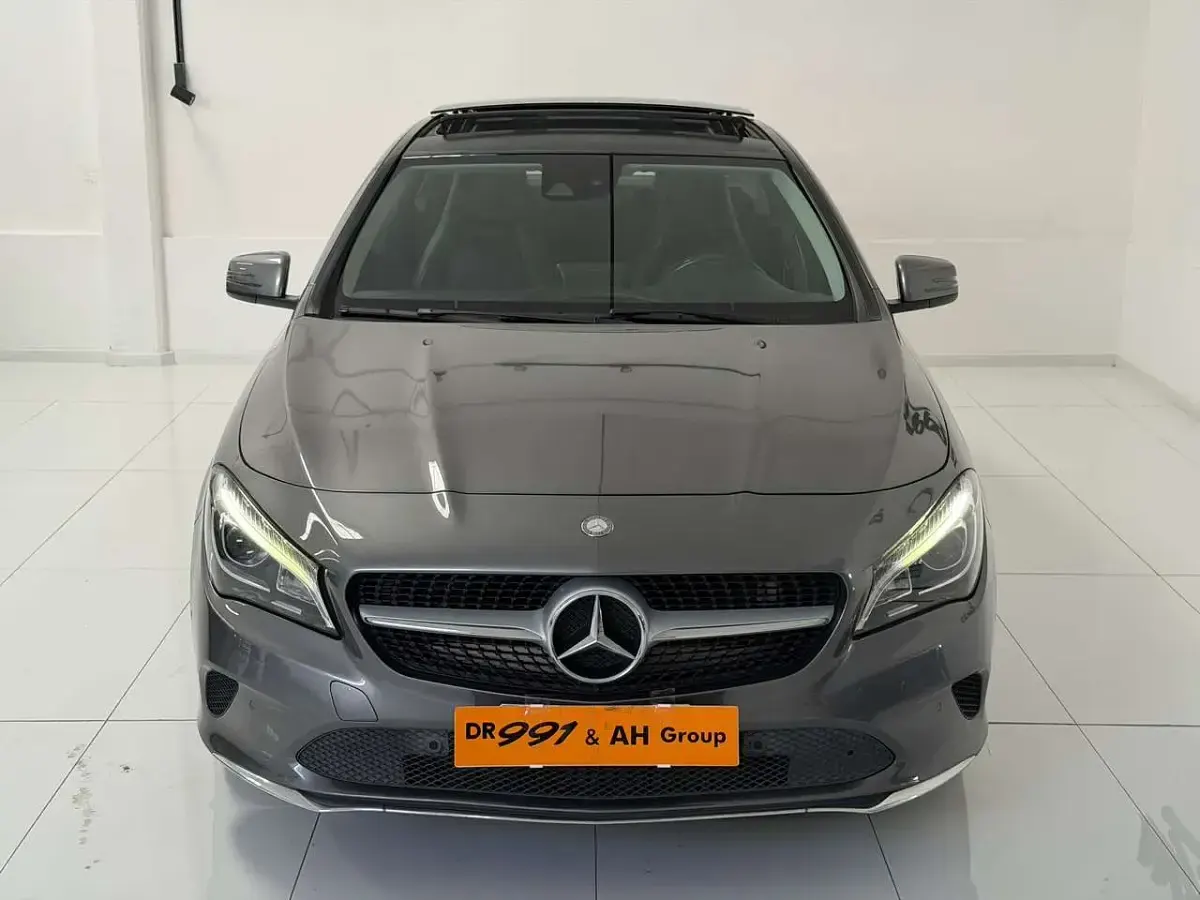 Usata Mercedes CLA200 Premium 136 CV (100 kW) 2016 Grigio Coupé