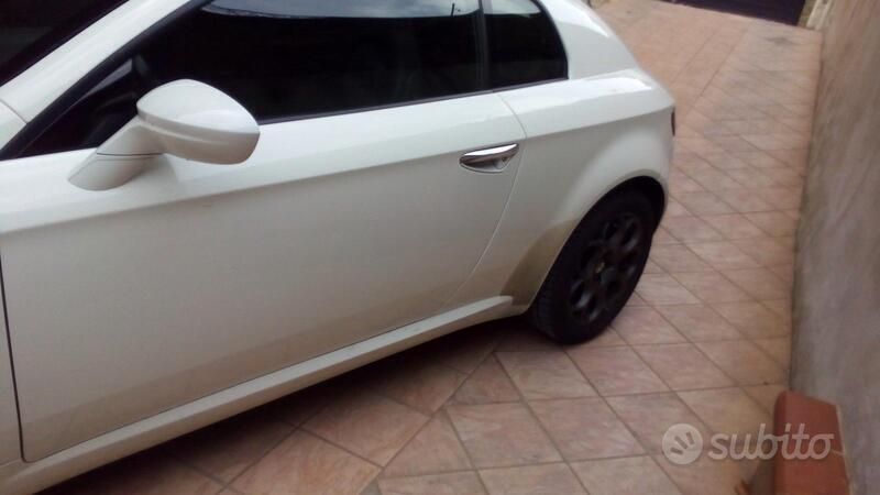 Usata Alfa Romeo Brera 170 CV (125 kW) 2010 Bianco Coupé