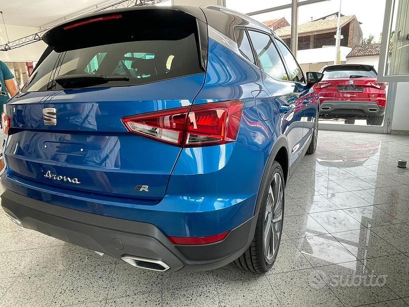 Usata Seat Arona 95 CV (69 kW) 2021 Blu SUV
