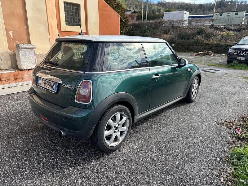 Usata Mini Cooper D 108 CV (79 kW) 2008 Verde Utilitaria