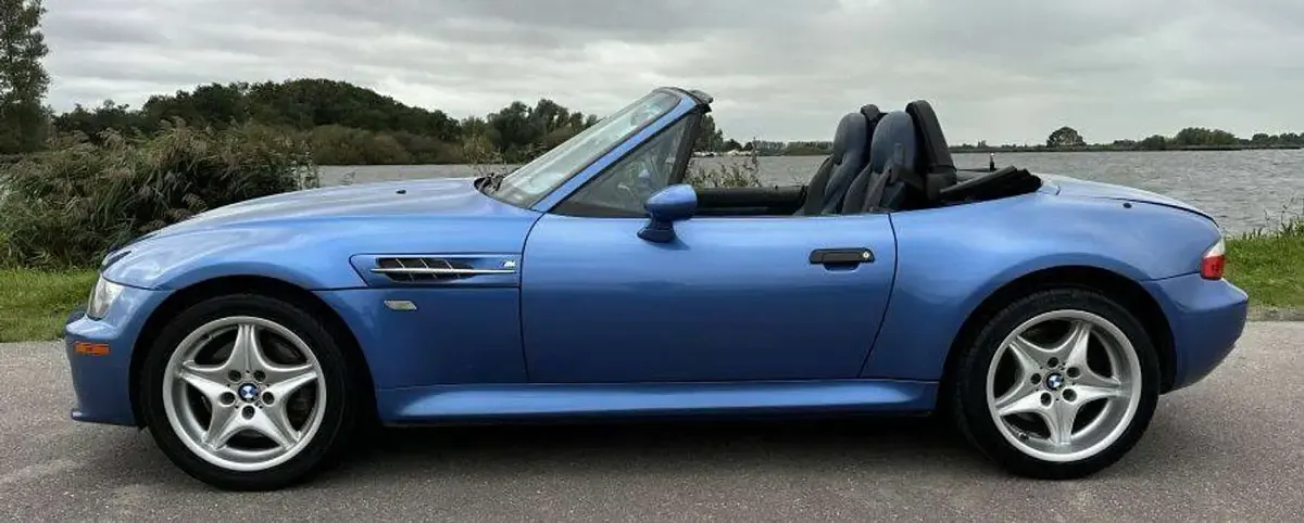 Usata BMW 325 Cabriolet Efficient Dynamics 325 CV (239 kW) 1996 Blu/azzurro Cabrio