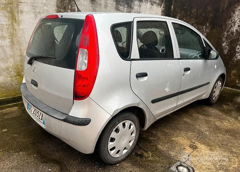 Usata Mitsubishi Colt 2008 Grigio Utilitaria