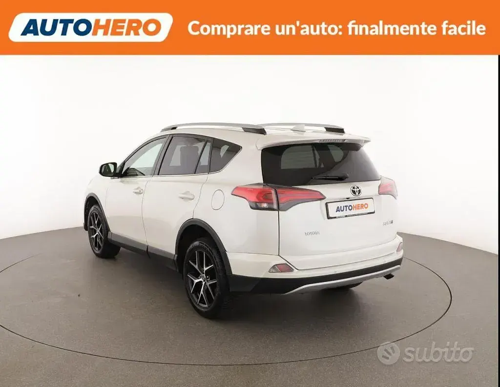 Usata Toyota RAV4 Style 143 CV (105 kW) 2016 Bianco SUV
