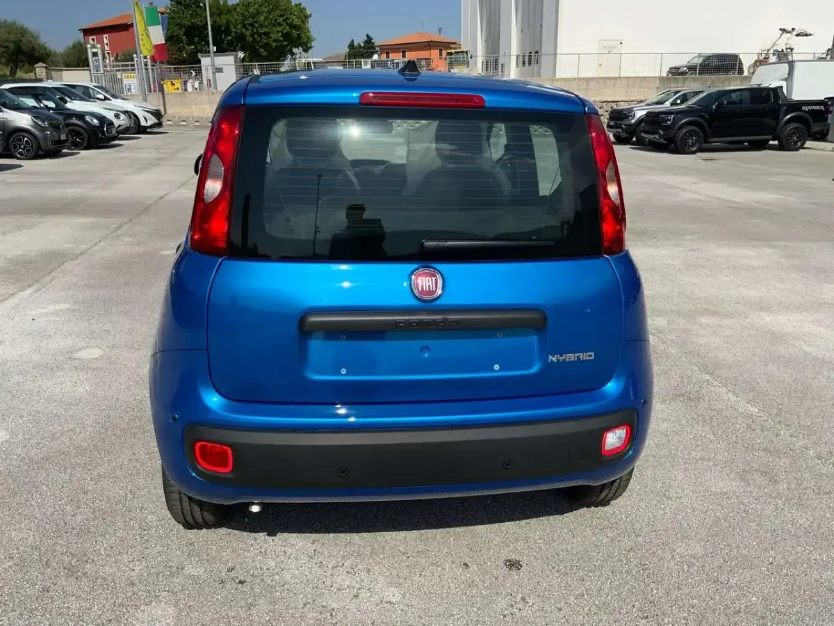 Nuova Fiat Panda Icon 71 CV (52 kW) 2026 Blu/azzurro Utilitaria