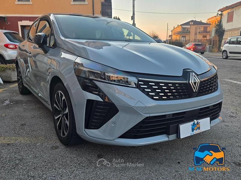 Usata Renault Clio V Techno 101 CV (74 kW) 2024 Berlina