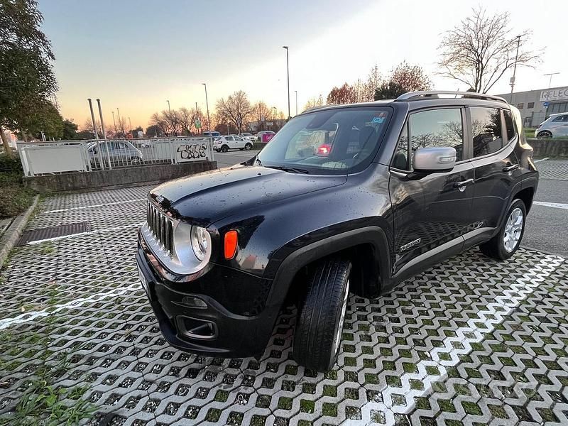 Usata Jeep Renegade Limited 140 CV (102 kW) 2017 Nero SUV