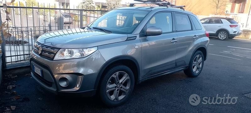 Grigio Usata 2016 Suzuki Vitara Cool Station wagon | 10.900 € (Buon prezzo) - Immagine 1/4