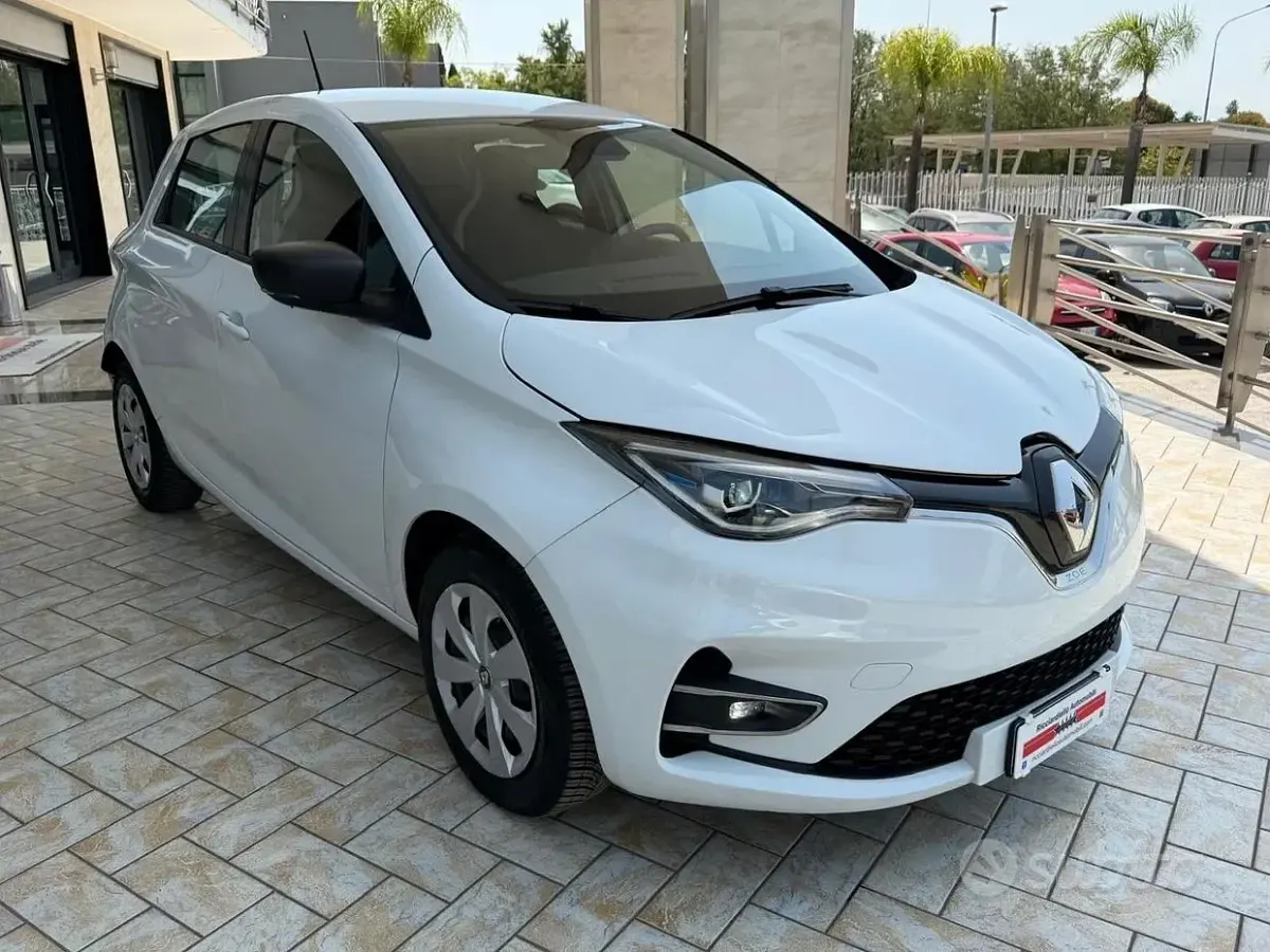 Usata Renault Zoe Life 50 kW (69 CV) 2022 Bianco Utilitaria