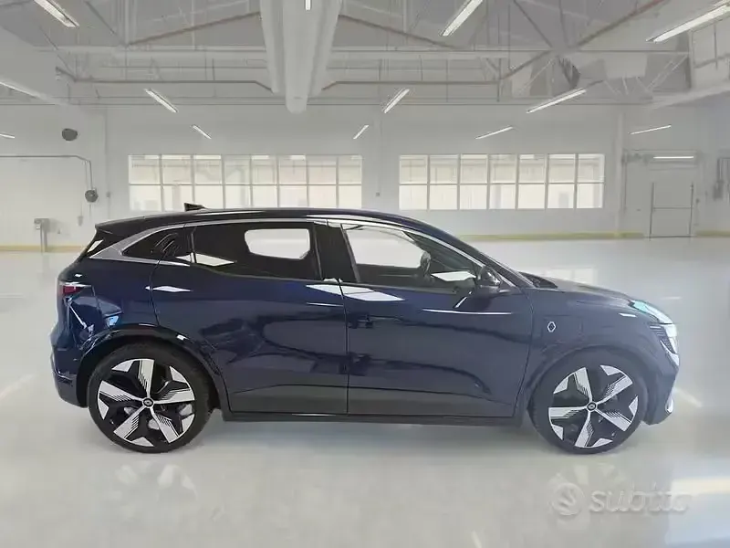 Usata Renault Mégane IV Techno 55 kW (75 CV) 2023 Blu Berlina