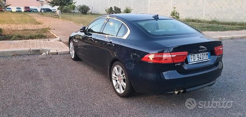 Usata Jaguar XE Portfolio 2016 Blu Berlina