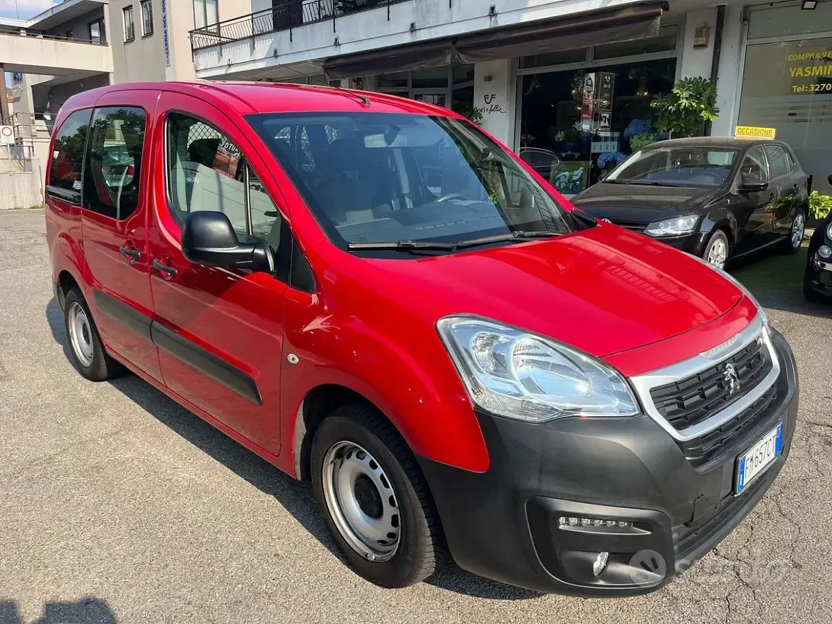 Usata Peugeot Partner 99 CV (72 kW) 2017 Rosso Monovolume