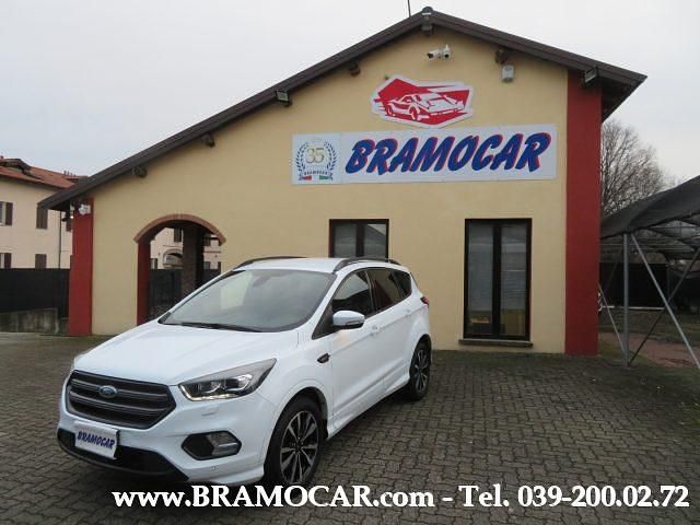 Usata Ford Kuga ST-Line 120 CV (88 kW) 2019 Bianco SUV