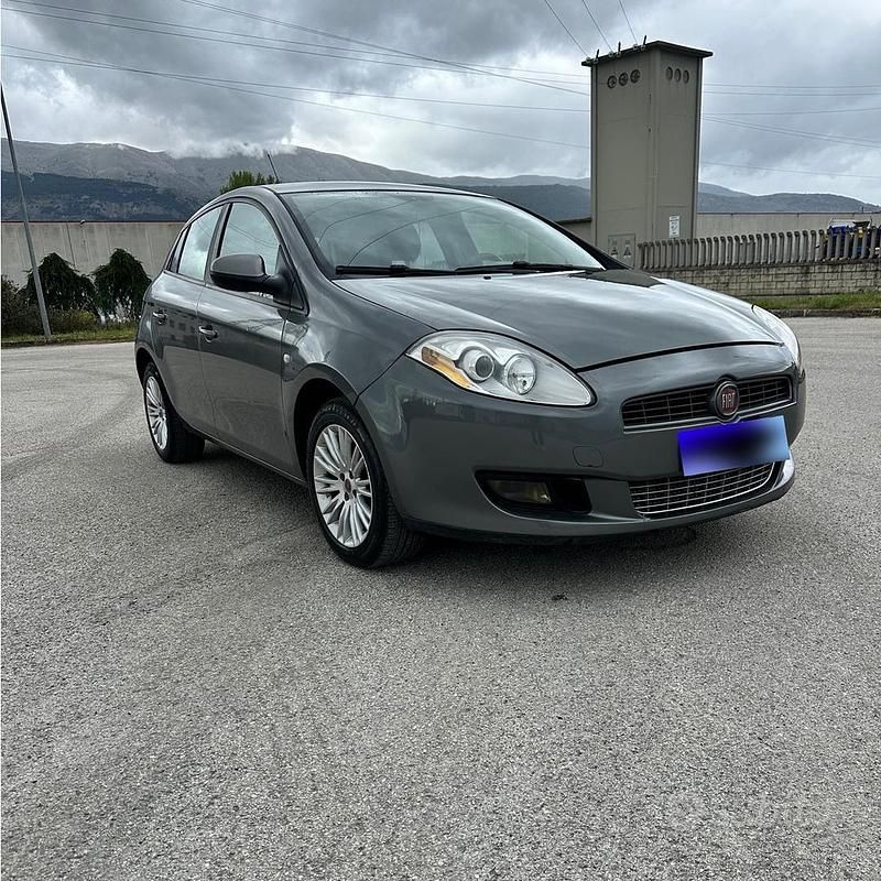 Usata Fiat Bravo 120 CV (88 kW) 2010 Utilitaria