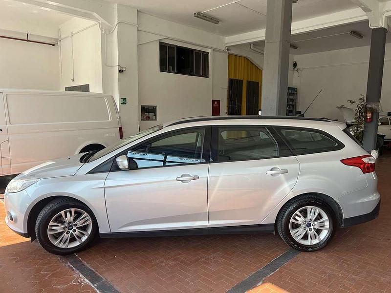 Usata Ford Focus Titanium 95 CV (69 kW) 2012 Argento Station wagon