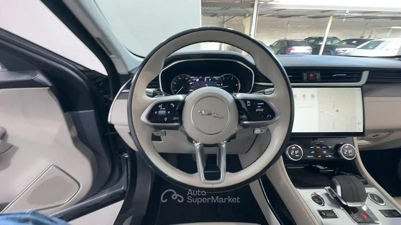 Usata Jaguar F-Pace 204 CV (150 kW) 2021 Gray SUV