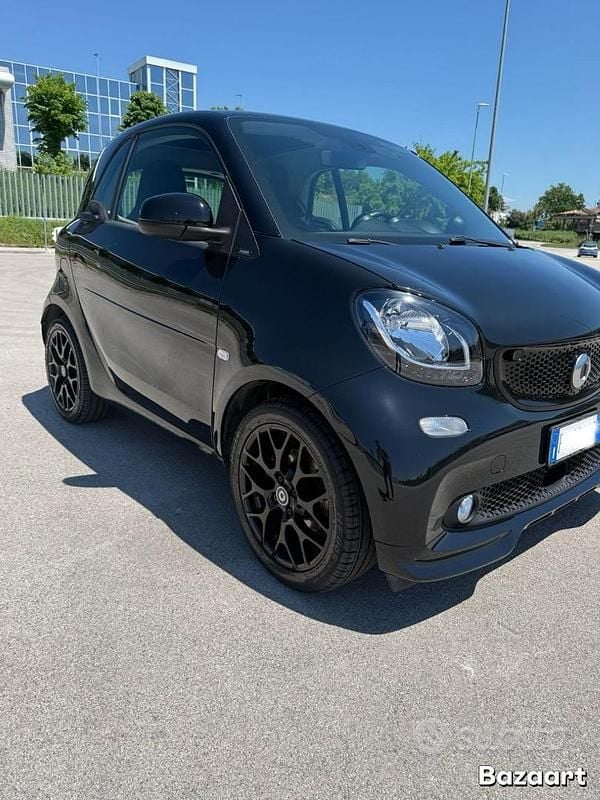Nero Usata 2019 Smart ForTwo Coupé Coupé | 14.950 € (Molto cara) - Immagine 1/4