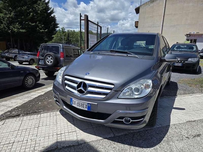 Usata Mercedes B200 140 CV (102 kW) 2009 Monovolume