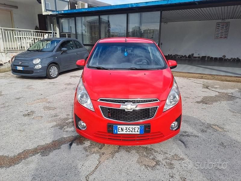 Usata Chevrolet Spark 68 CV (50 kW) 2012 Rosso Utilitaria
